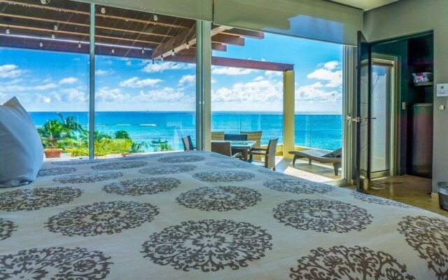 Elements Penthouse 24 3 Bedroom Condo by RedAwning