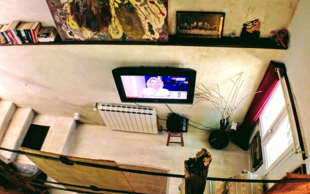 Les Maquinols Estate