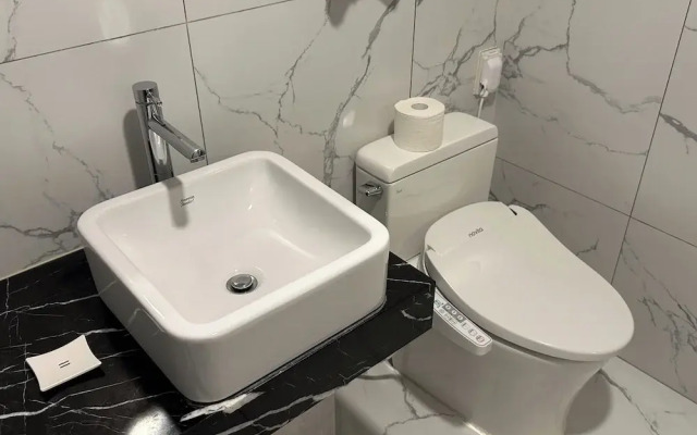 Hotel 24st Urban Brown Seosan Lake Park