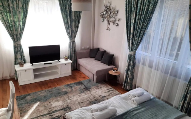 Infinity Boutique Apartments