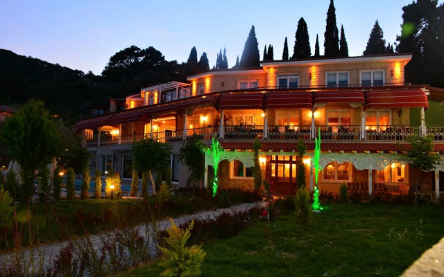 Reis Inn Hotel Kazdaglari