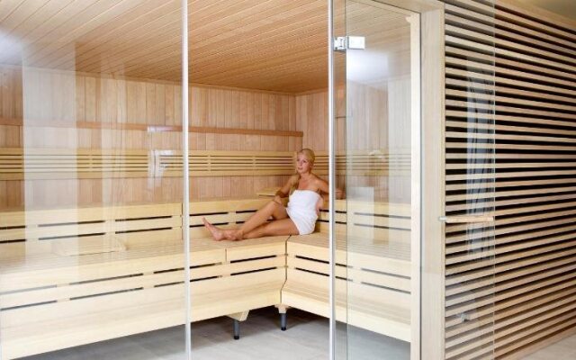 Thermenhotel Stoiser