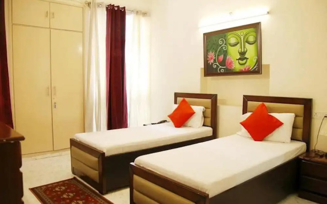 Room in Guest Room - Maplewood Guest House, Neeti Bagh, New Delhiit is a Boutiqu Guest House - Room 2