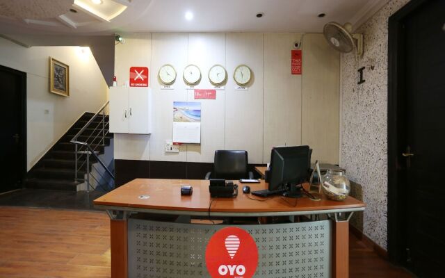 OYO 6895 Hotel Cybercity Rooms & Suites