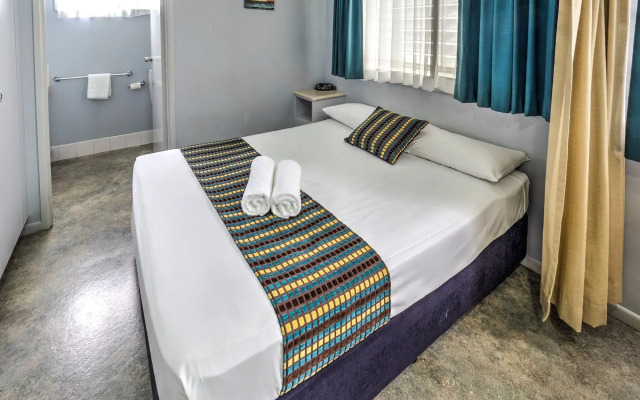 Alex Beach Cabins