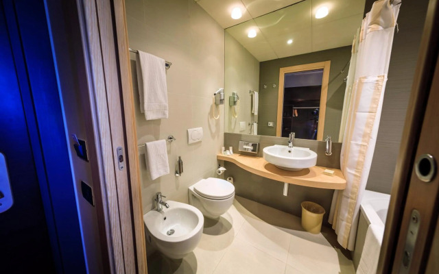 UNA HOTELS MH Matera