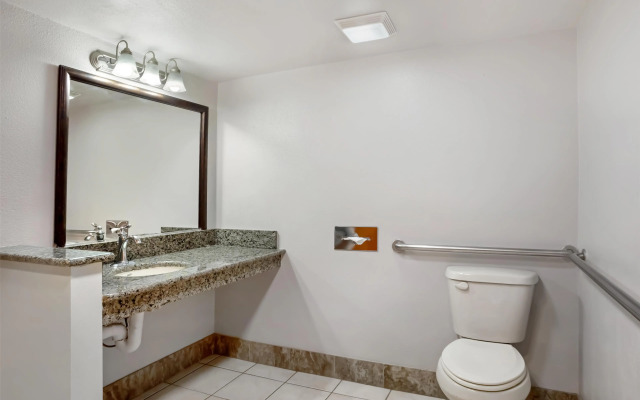 Best Western Plus Yosemite Gateway Inn