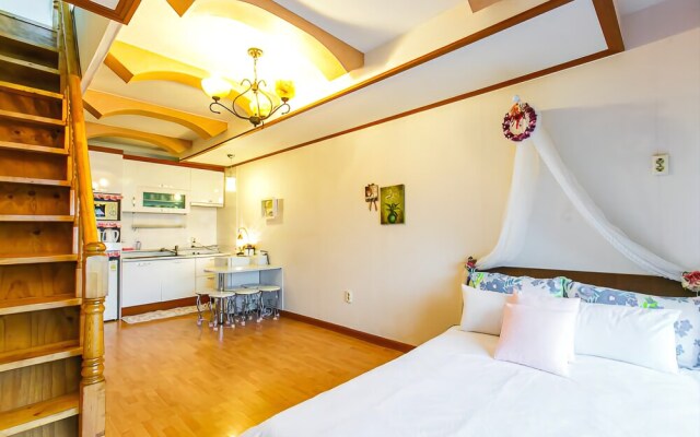 Seosan Sayblue Pension