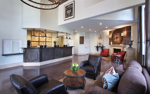 Anaheim Camelot Inn & Suites