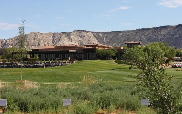 Your Escape at the Ledges