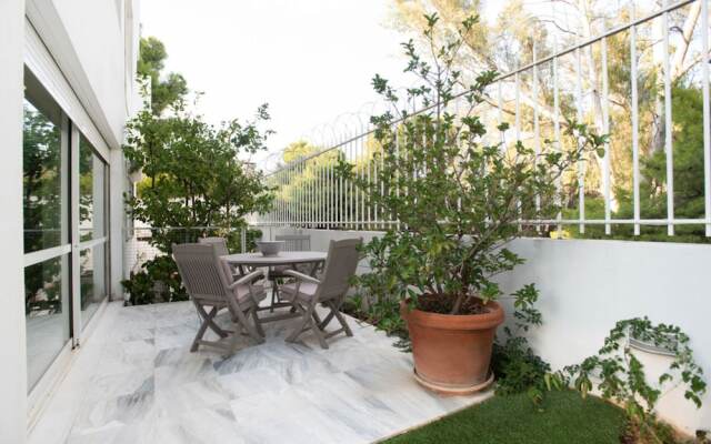 Perfect Athenian Villa