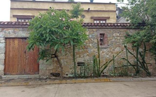 La casona de piedra