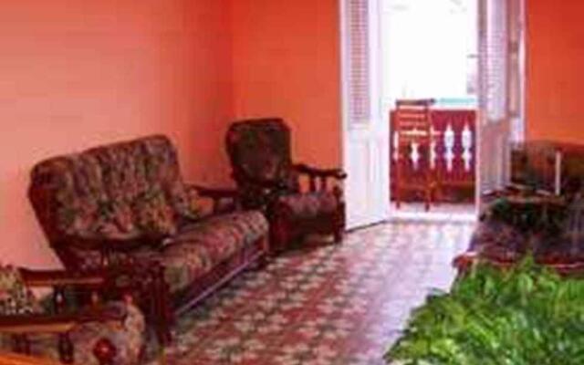 Hostal Damilsy