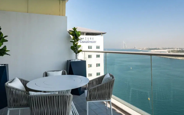 Urban 1BR Palm Apt w Beach Access
