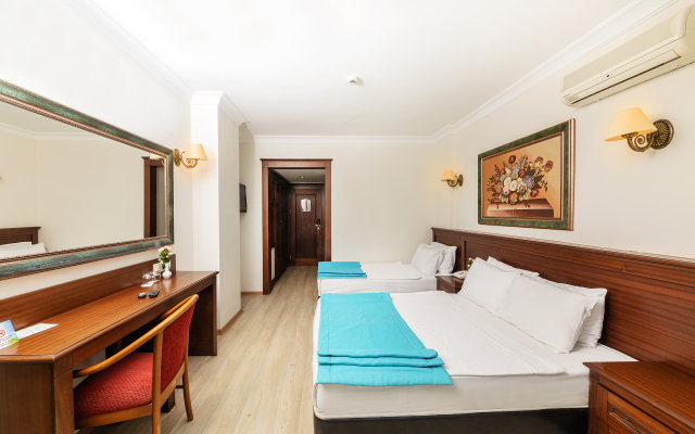 Kayamaris Hotel