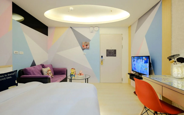 85 Asia Hotel