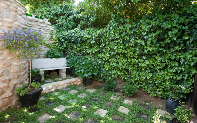 Miles B&B Guesthouse