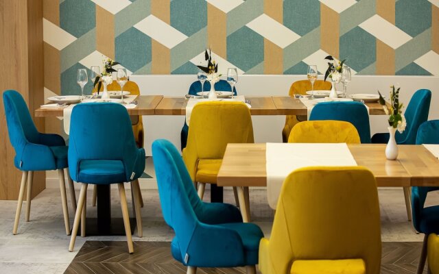 Grand View Hotel & Suites Copou