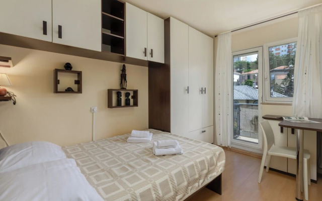 Seaview City Apartment Frida