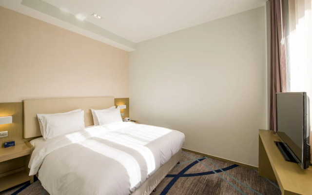 Holiday Inn Express Chengde Downtown