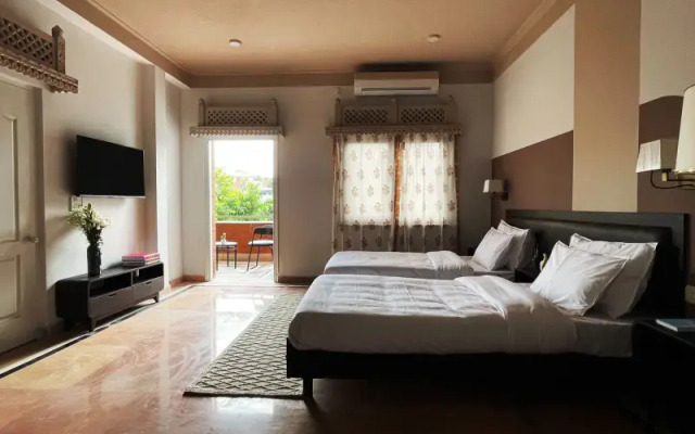 Firebrick Garnet House