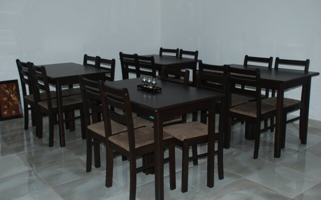 Sanda Diya Dahara Hotel