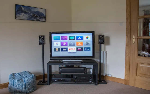 Highland Holiday Homes - Tulloch Ard