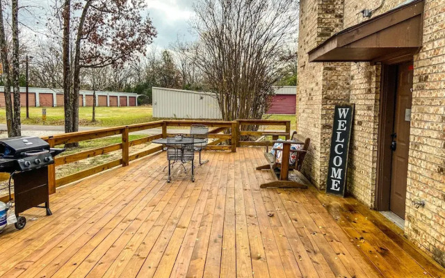 Reel Inn and Lodge