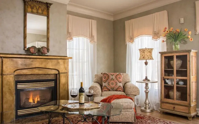 The Captain Farris House B&B