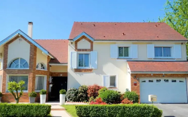 LA Villa de la Gondoire
