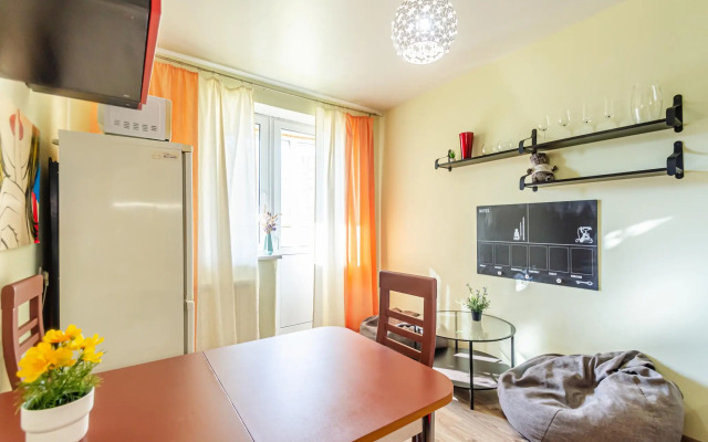 Апартаменты на улице Лукачева 10