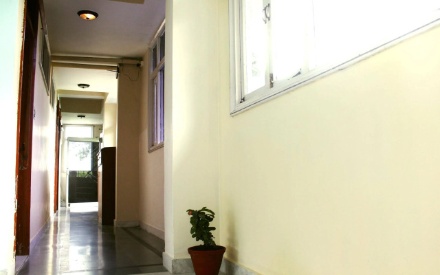 OYO Premium Khanyara Road
