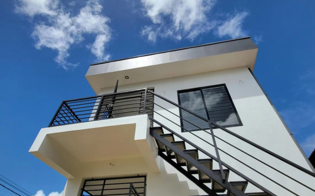 Modern - Wan Pipel with Terrace