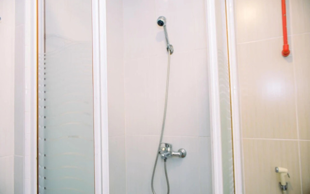Nice And Spacious 3Br At Kondominium Golf Karawaci Apartment