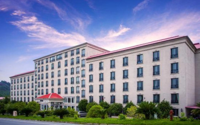 Yingtan Longhu Mount Yingbin Hotel