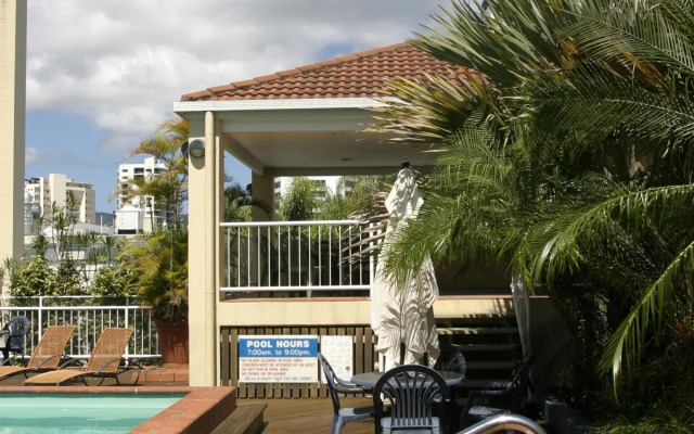 Inn Cairns Boutique Apartments