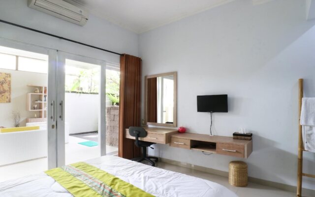 Pulasari Homestay & Villa