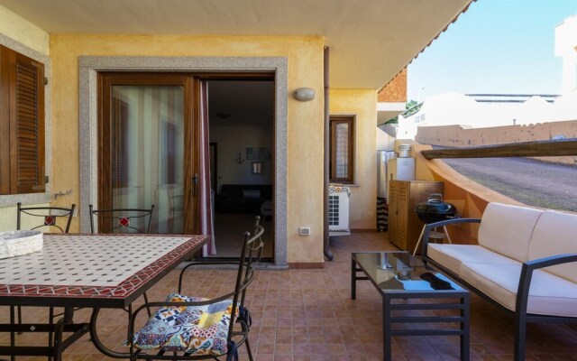 Comfortable Holiday Home in Lu Bagnu Near Seabeach