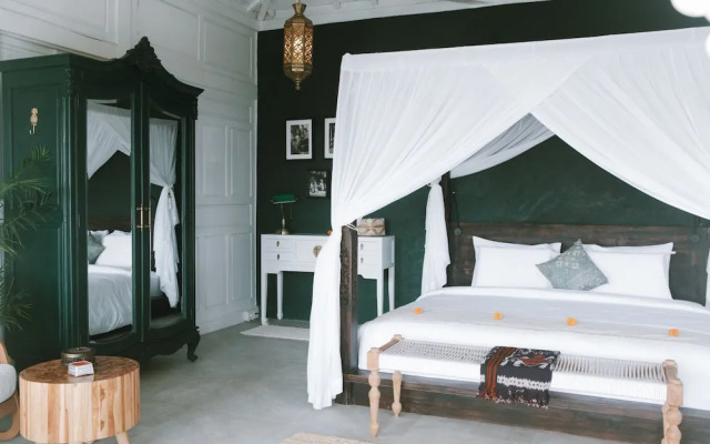 White Tortoise Eco Villa's