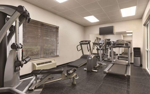 Country Inn & Suites by Radisson, Conyers, GA