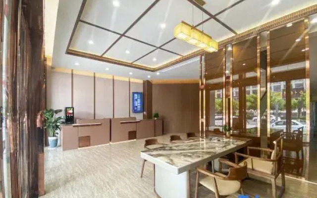 Homeinn Ripple Cloud Hotel (Wuhan Dongxihu Five Rings Sports Center)