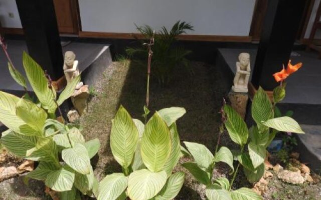 Dewi Garden Guesthouse
