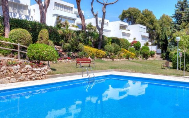 Apartment Cap Roig Masserberg