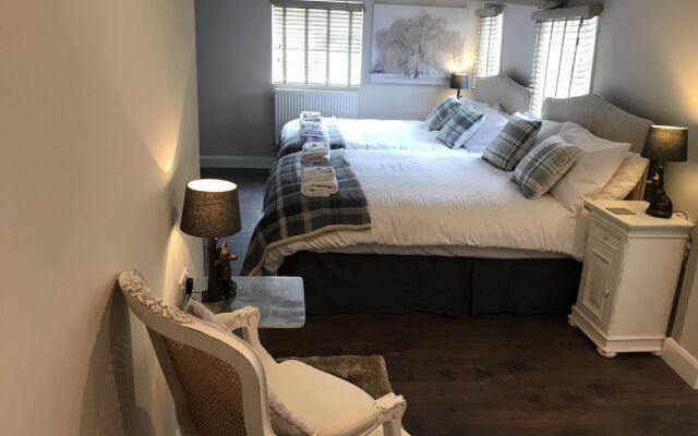 Old Thatch Bambers Green