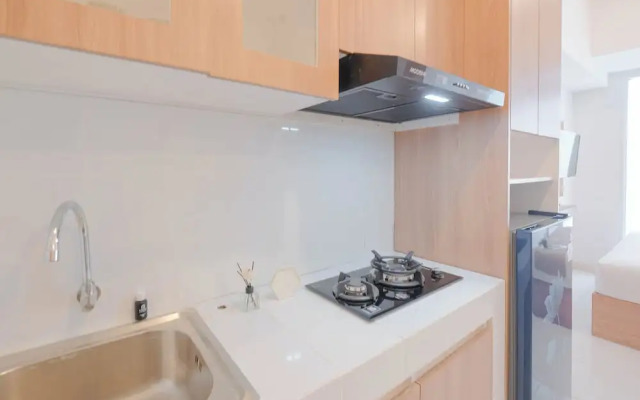 Homey And Cozy Studio Apartment At Tokyo Riverside Pik 2