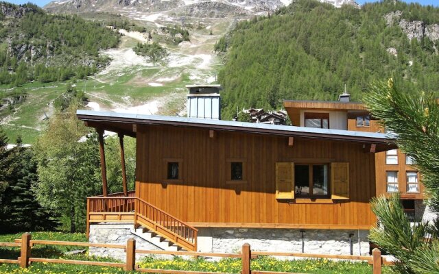 Lovely Chalet at the Bellevarde Ski Lift in Espace Killy