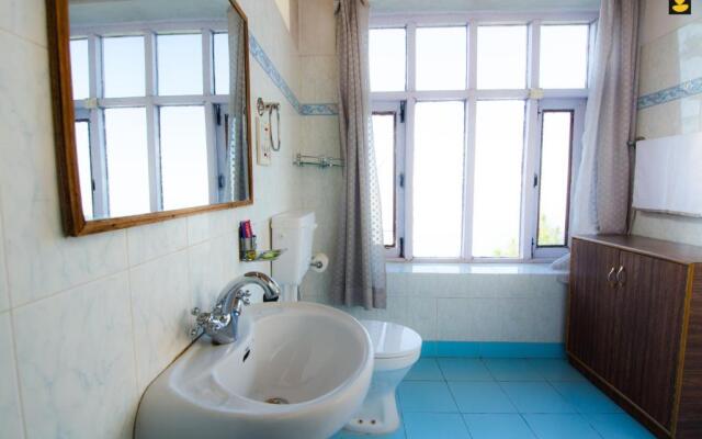 LivingStone 2BHK Cozy Homestay in Kasauli Hills