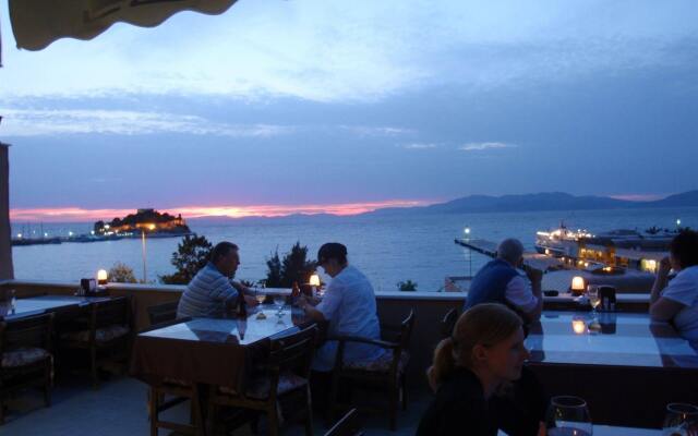Mr Happy's-Liman Hotel