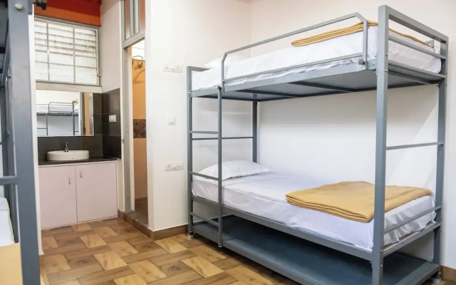 Stopover Backpackers Stay