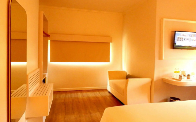 MaxOne Signature Glodok Jakarta